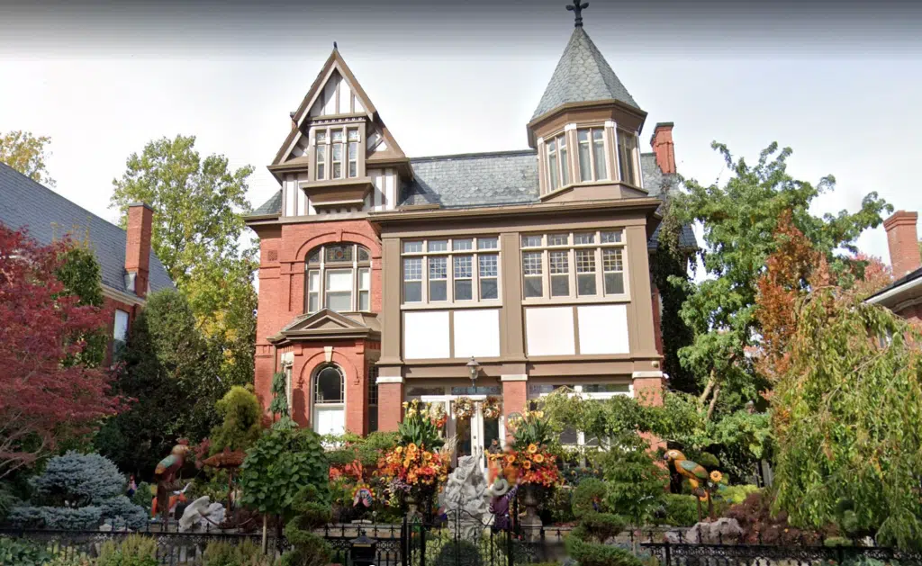 Historic homes for sale in Woodstock Ontario 